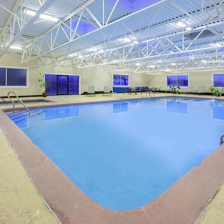 Days Inn By Wyndham פלטסבורג מראה חיצוני תמונה