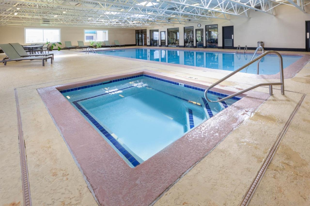 Days Inn By Wyndham פלטסבורג מראה חיצוני תמונה