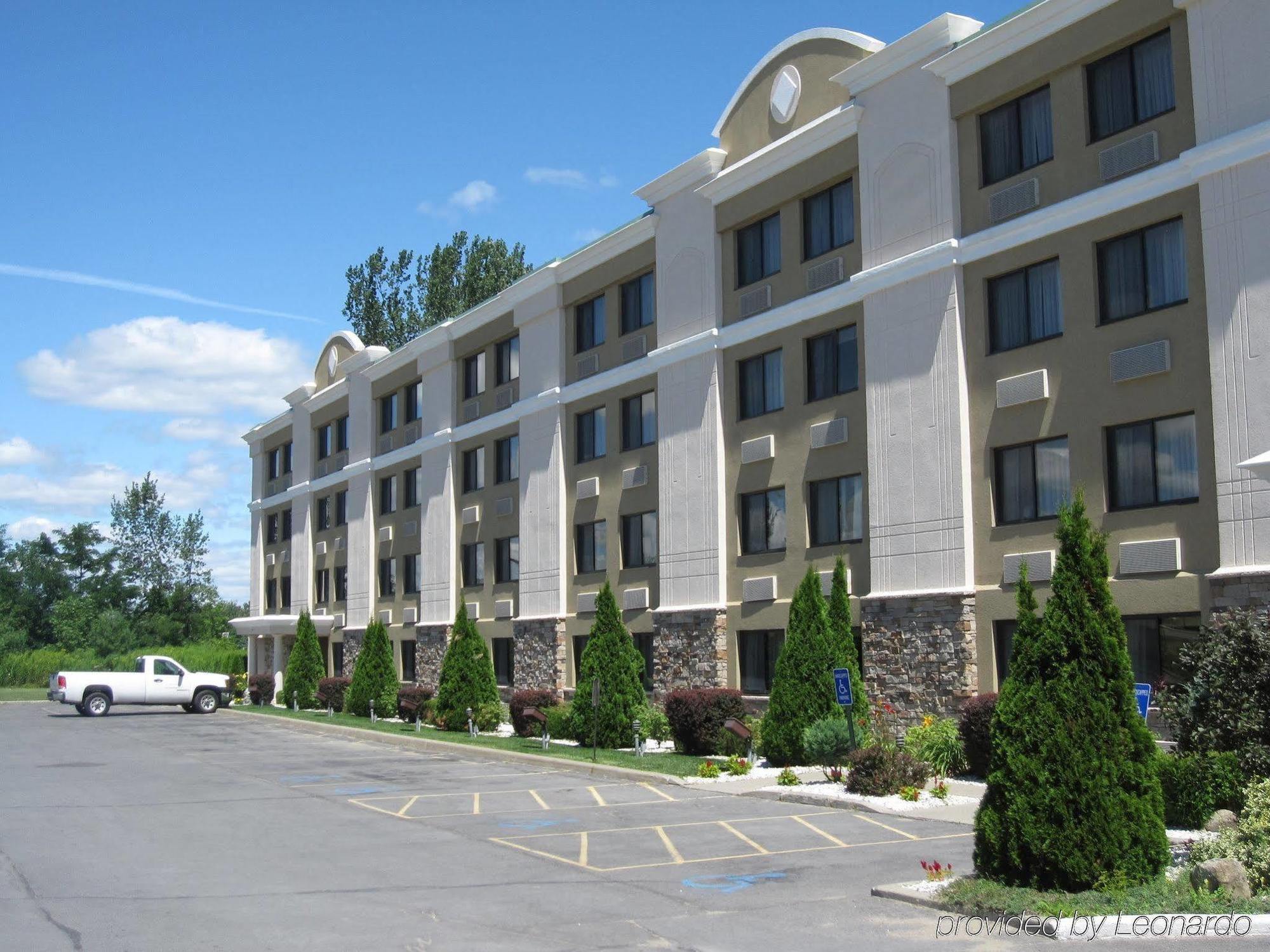 Days Inn By Wyndham פלטסבורג מראה חיצוני תמונה